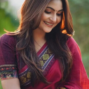 Aarong-Quality-Pure-Cotton-Saree-with-Golden-Zari-Work